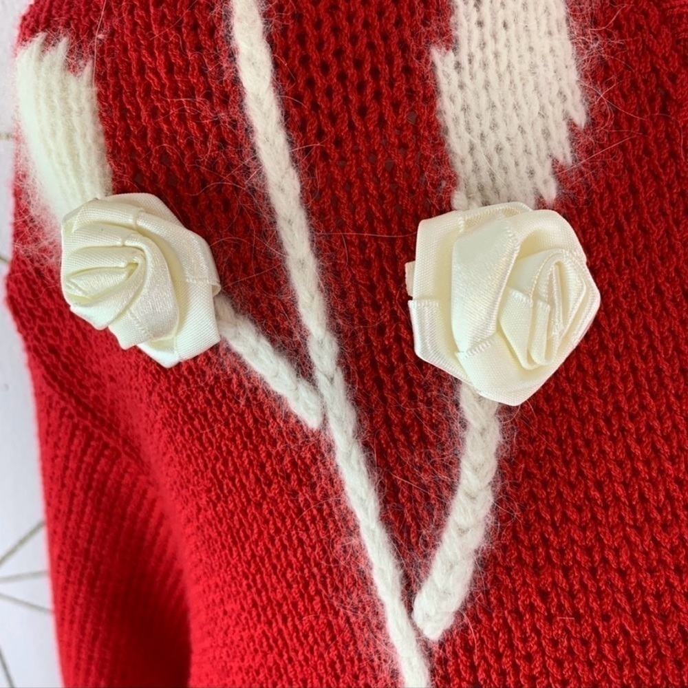 Christina Grant | Vintage Knit Angora Blend Rose Floral Accent V-Neck Sweater L - Picture 9 of 10